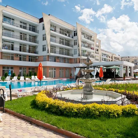Domashniy Apartment *